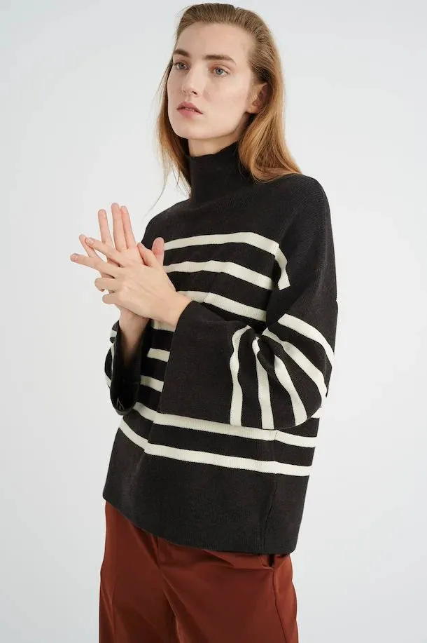 INW30107018 Gittel Mock Neck Pullover